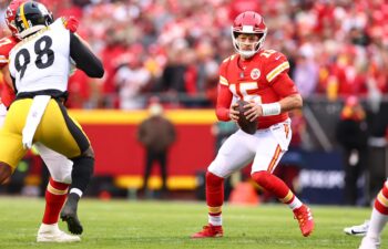 Jerick McKinnon Proves Himself – Again – as Chiefs Roll Over Steelers in  AFC Wildcard - Chiefs Digest