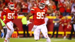 Chiefs, Chris Jones Clear Impasse with New One-Year Deal for 2023