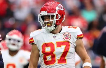 Patrick Mahomes, Travis Kelce Lead Seven Chiefs on AFC Pro Bowl Roster