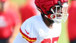 Notebook: Travis Kelce, Tyreek Hill Deliver Sparks for Chiefs Offense -  Chiefs Digest