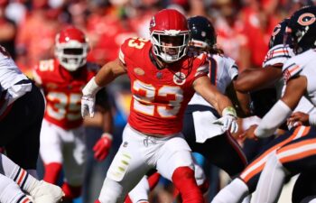 Isiah Pacheco Pops for 158 Total Yards, Chiefs Edge Jets 23-20 - Chiefs  Digest