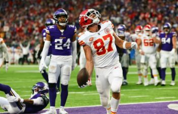 Chiefs RB Ronald Jones Active Over Clyde Edwards-Helaire in Super Bowl LVII  - Chiefs Digest