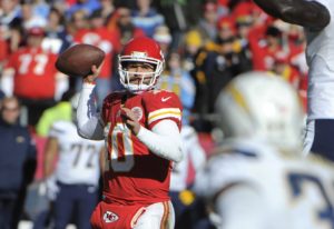 Dec 28, 2014; Kansas City, MO; Chiefs quarterback Chase Daniel (10) throws a pass against the Chargers in the first half at Arrowhead Stadium. Credit: John Rieger-USA TODAY Sports