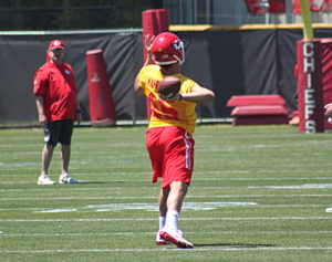 Kansas City Chiefs rookie quarterback Patrick Mahomes works out during rookie minicamp at the team's training facility May 6, 2017. (Photo by Matt Derrick)