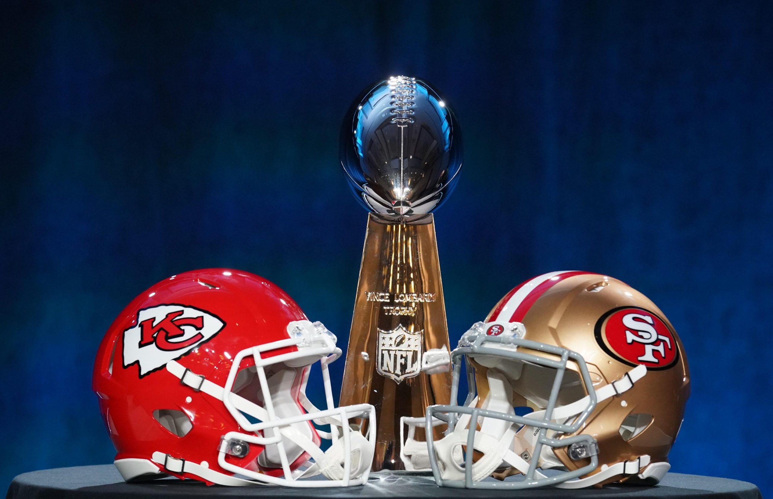 Keys & Matchups: Chiefs Offense, 49ers Defense Main Draw in Super Sunday Bout