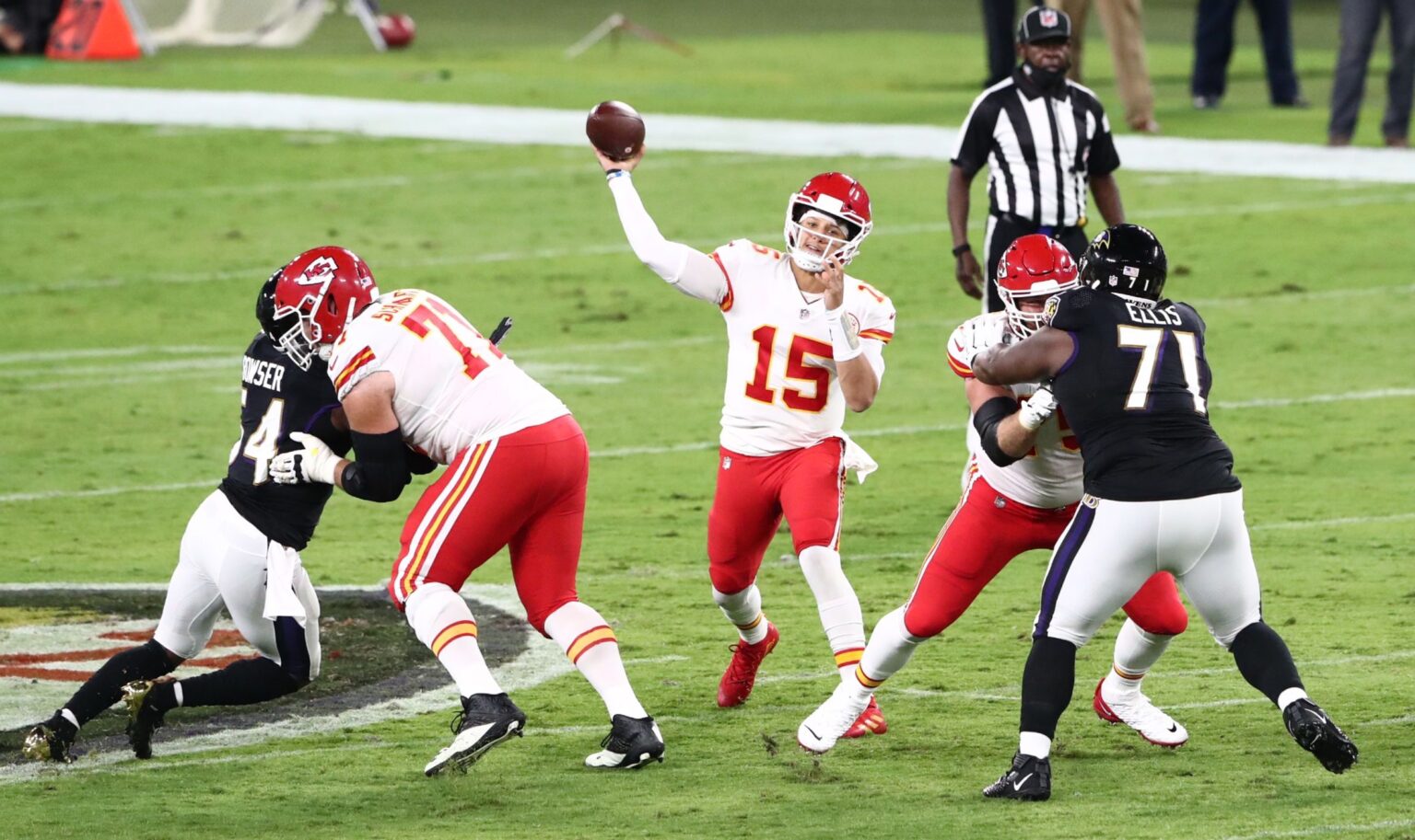 Patrick Mahomes Fastest to 10,000 Passing Yards in NFL History Chiefs