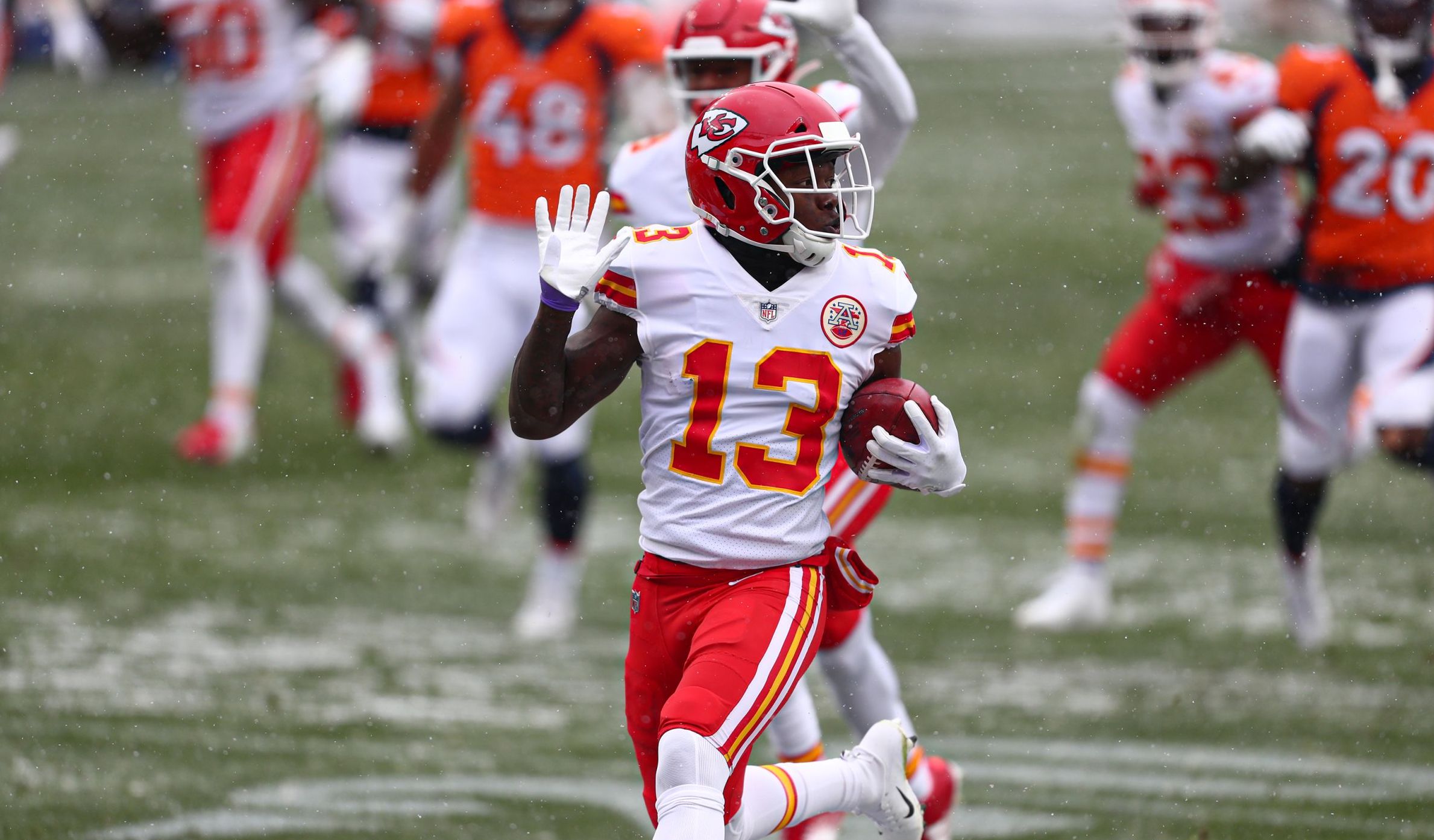 Byron Pringle Sparks Chiefs Special Teams in 43-16 Routing of Broncos