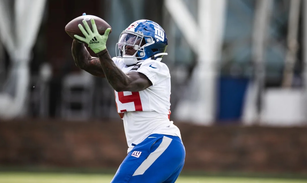 Chiefs Land Former First-Round WR Kadarius Toney in Trade with Giants