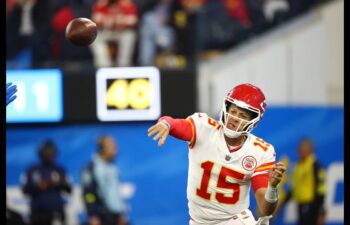Game Day Notebook: Patrick Mahomes, Travis Kelce Deliver Again in Win Over Chargers