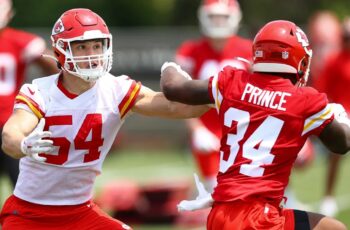 Chiefs Rule Out RB Jerick McKinnon vs. Packers, Elevate Deneric Prince from Practice Squad