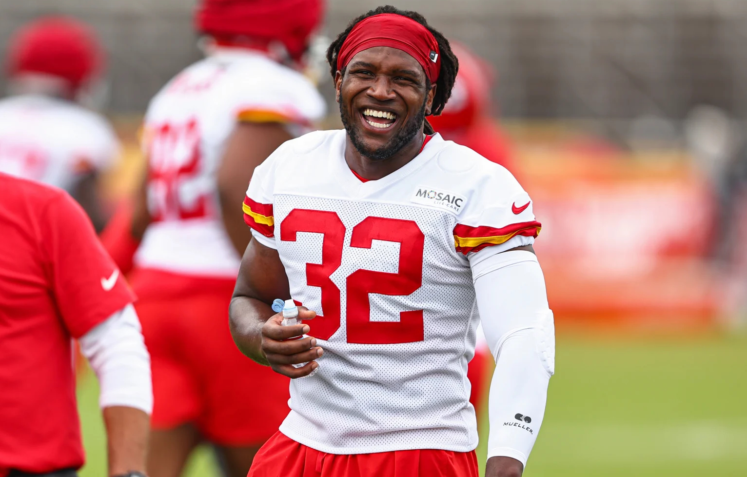 Nick Bolton Out with Illness as Chiefs Battle Heat at Camp – Chiefs Digest