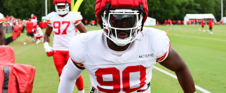 Chiefs Add DE Charles Omenihu to Active Roster, Re-Sign WR Montrell Washington to Practice Squad