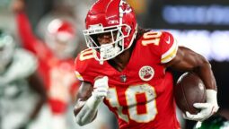 Isiah Pacheco Pops for 158 Total Yards, Chiefs Edge Jets 23-20