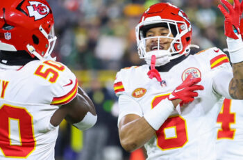Notebook: Injuries Take Their Toll as Chiefs Fall to Packers 27-19