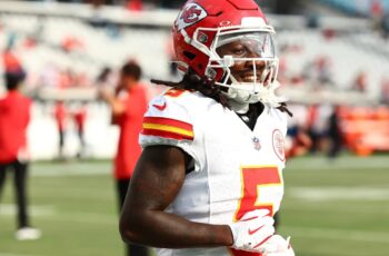 Chiefs WR Hollywood Brown at Jacksonville Hospital with Sternoclavicular Injury