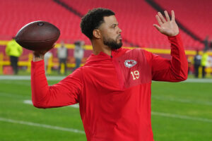 Chiefs Add Five Players to Active Roster, Elevate Two From Practice Squad for Christmas Night