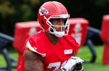 LT Josh Simmons Battling Bulging Disc, Andy Reid Says