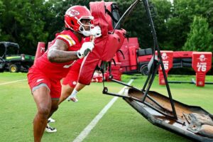 Chiefs Place LT Josh Simmons on Injured Reserve with Lower Back Injury